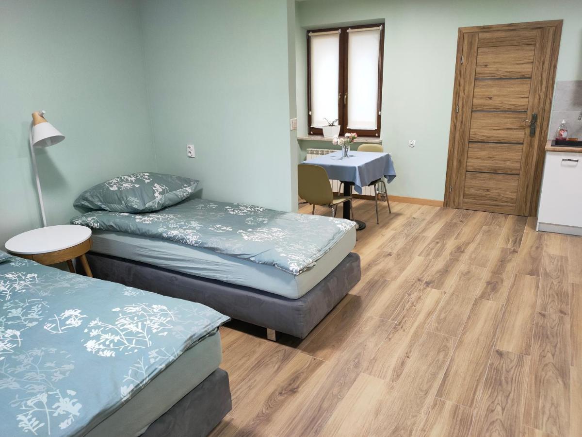 Albatros Room With Bathroom Warsawa Bagian luar foto