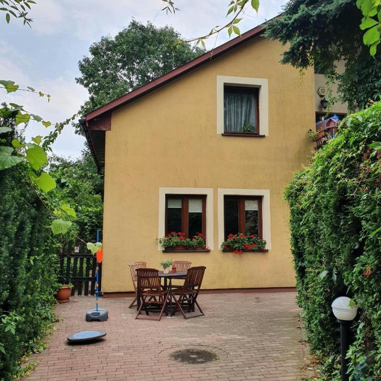 Albatros Room With Bathroom Warsawa Bagian luar foto